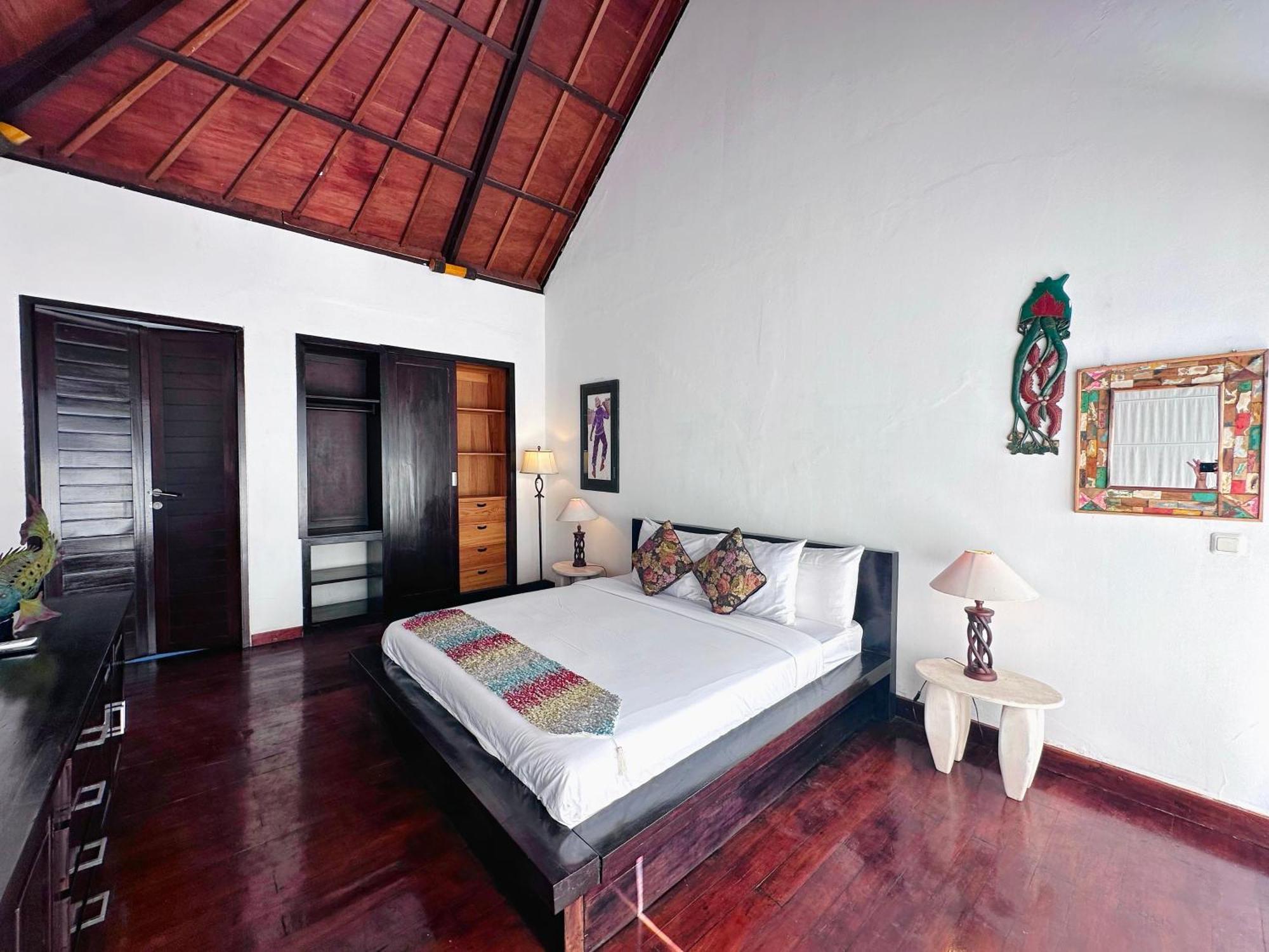 La Villa กีลีตราวางัน ภายนอก รูปภาพ