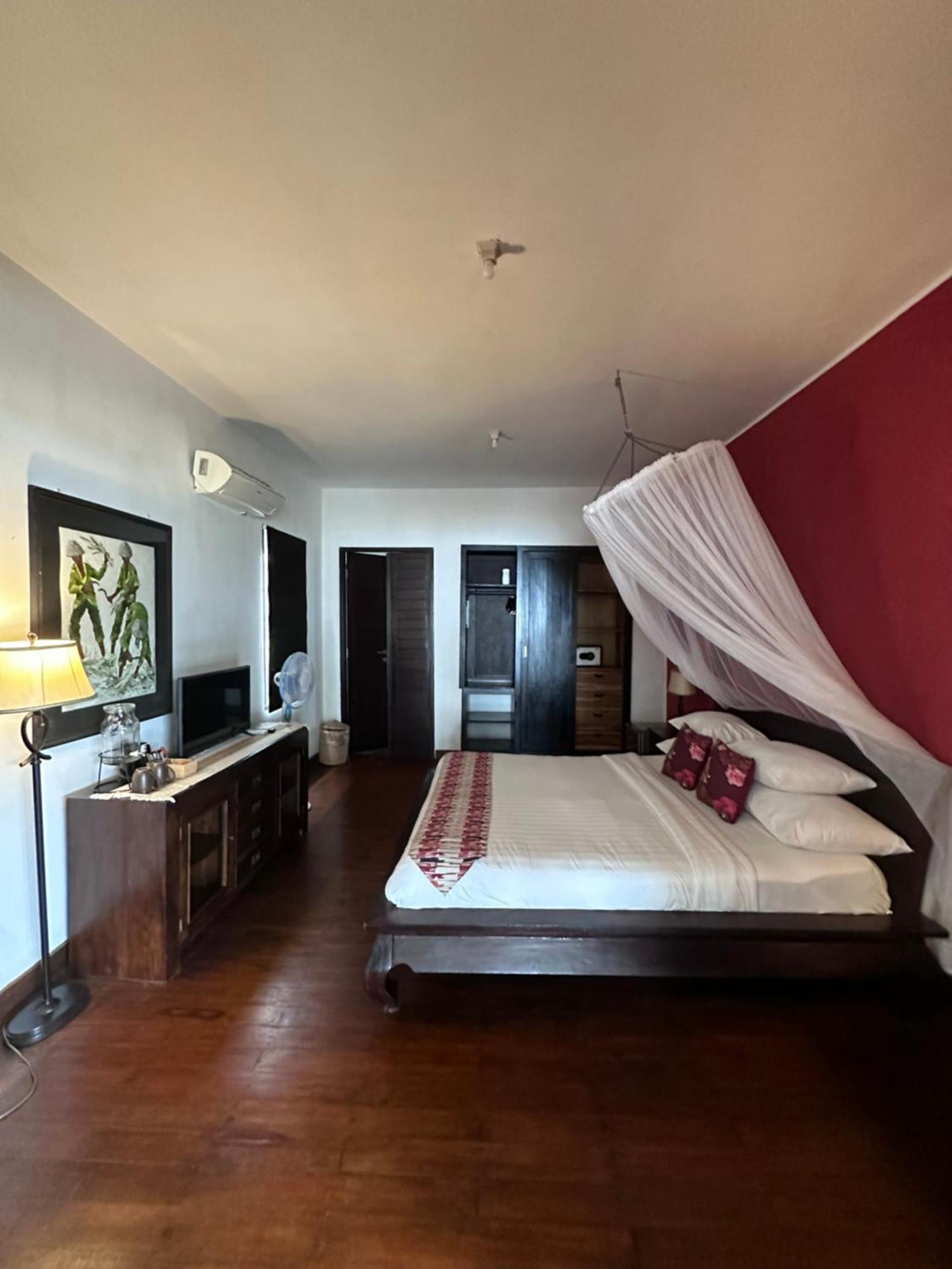 La Villa กีลีตราวางัน ภายนอก รูปภาพ